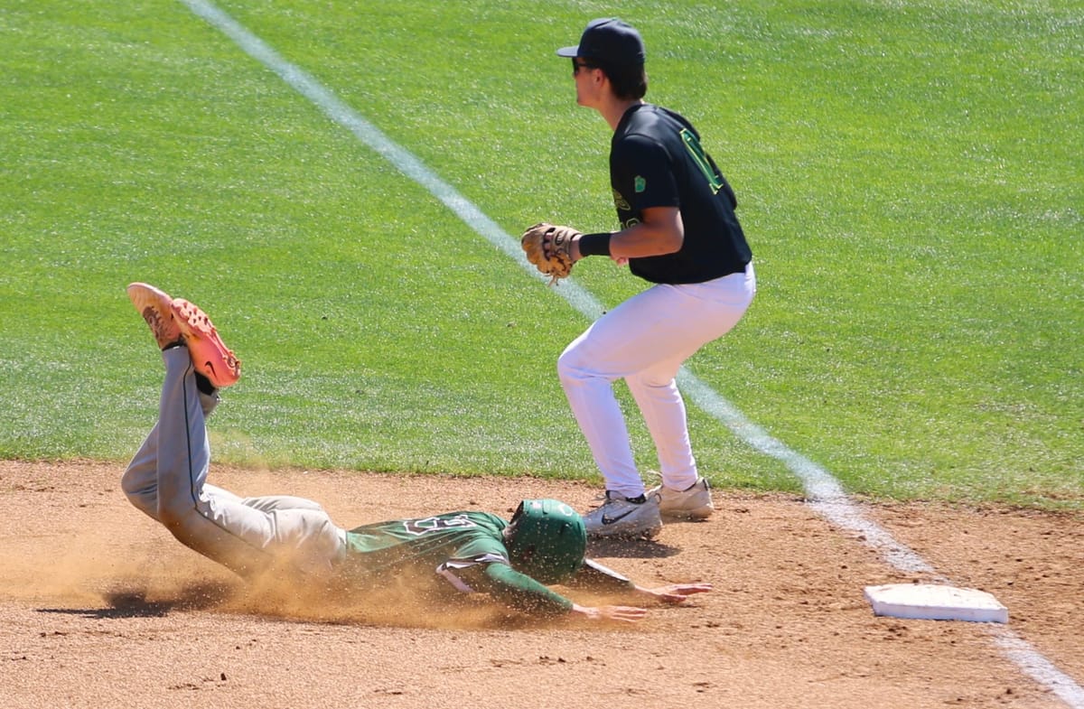 Collegiate fends off Benedictine in tight baseball game