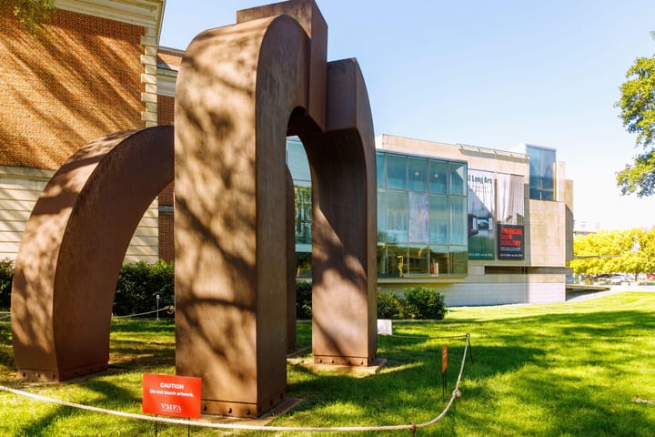 VMFA removes front-lawn sculpture due to structural instability