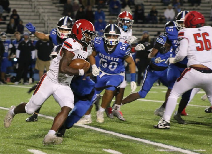 High school football report: Thomas Jefferson proves resilience with late stand